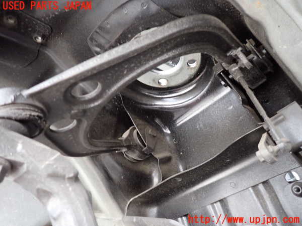 2UPJ-9238525126]クライスラー・300C(LX57)右フロントアッパーアーム1 中古_2