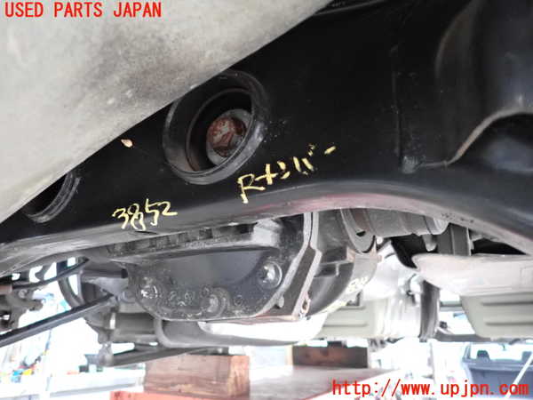 2UPJ-9238525295]クライスラー・300C(LX57)リアメンバー 中古_2