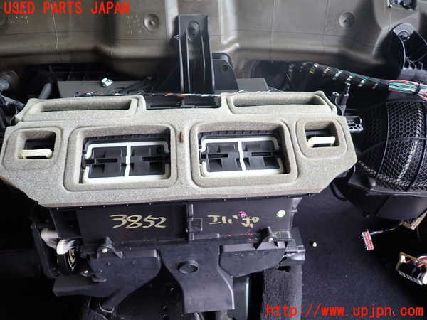 2UPJ-9238526081]クライスラー・300C(LX57)エバポレーター1 中古_5