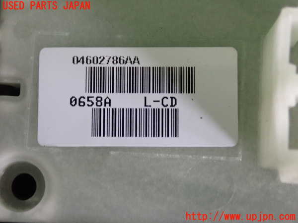 2UPJ-9238526240]クライスラー・300C(LX57)右前パワーウィンドウスイッチ 中古_3