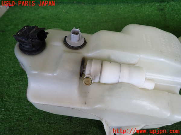 2UPJ-9238526791]クライスラー・300C(LX57)ウォッシャータンク1 中古_3