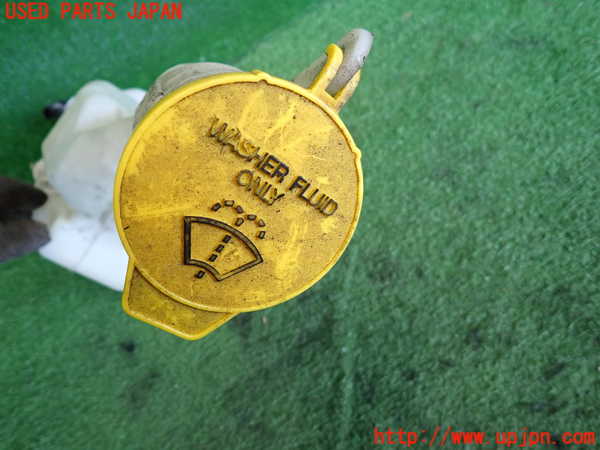 2UPJ-9238526791]クライスラー・300C(LX57)ウォッシャータンク1 中古_4