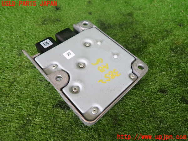 2UPJ-9238526145]クライスラー・300C(LX57)エアバッグコンピューター 中古_2