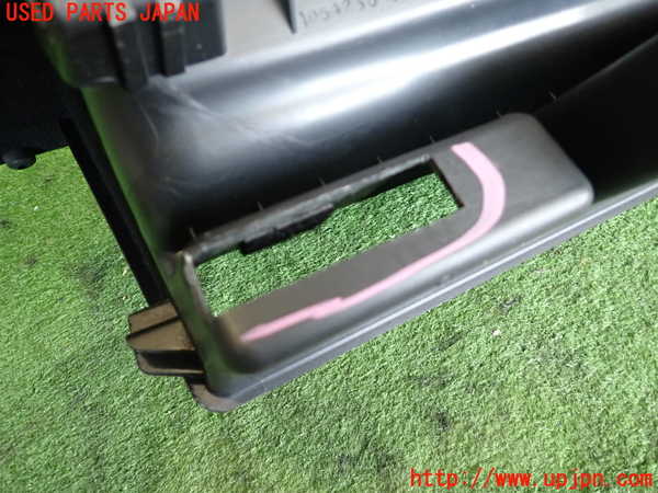 2UPJ-9238527516]クライスラー・300C(LX57)グローブボックス1 中古_5