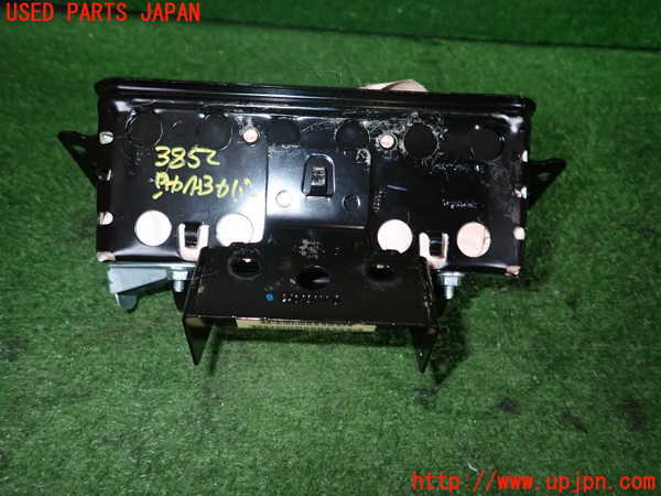 2UPJ-9238527870]クライスラー・300C(LX57)助手席側エアバッグカバー 中古_2