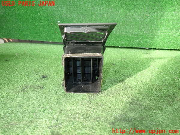 2UPJ-9238527526]クライスラー・300C(LX57)エアコン吹き出し口1 (右) 中古_3