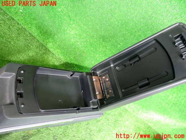 2UPJ-9238527540]クライスラー・300C(LX57)センターコンソール 中古_3