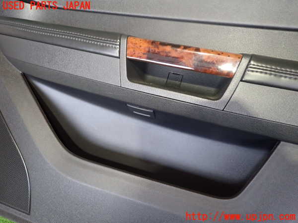 2UPJ-9238521234]クライスラー・300C(LX57)右前ドア内張り 中古_5