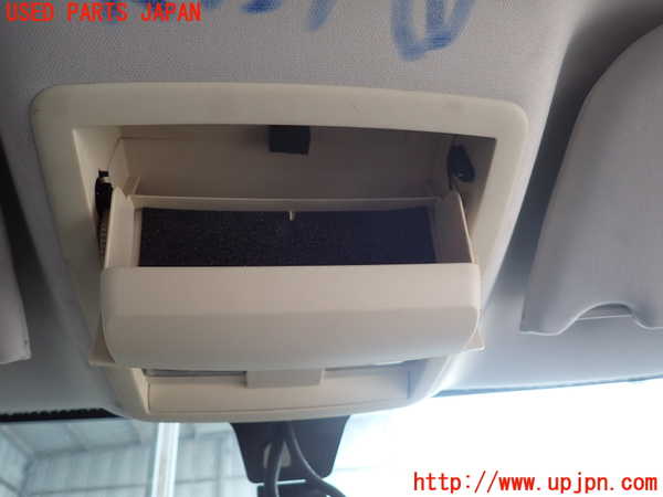 2UPJ-9238526411]クライスラー・300C(LX57)ルームランプ1 (真中 1列目) 中古_2