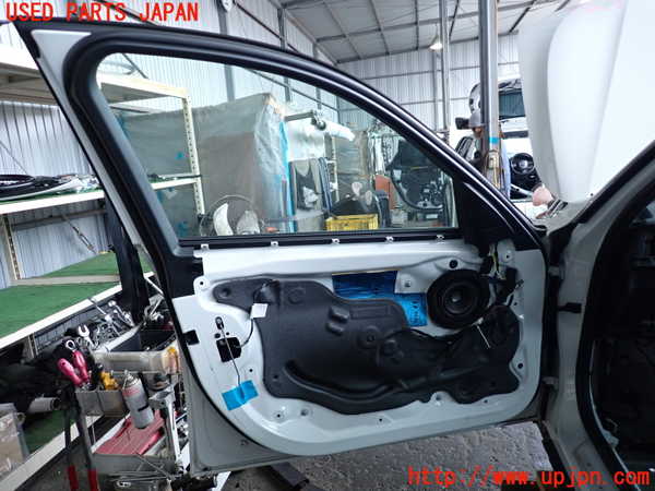 2UPJ-9238531260]BMW 328i ツーリング F31(3A20)左前ドア 中古 FUYAO M540 43R-001735_4