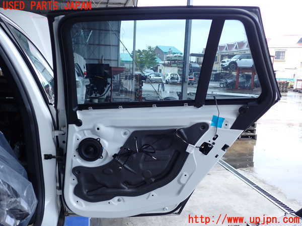 2UPJ-9238531290]BMW 328i ツーリング F31(3A20)右後ドア 中古 FUYAO M540 43R-001735_4