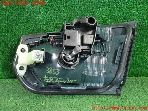 2UPJ-9238531552]BMW 328i ツーリング F31(3A20)左リアフィニッシャー 中古_2