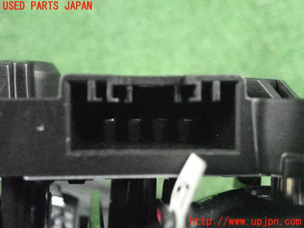 2UPJ-9238531552]BMW 328i ツーリング F31(3A20)左リアフィニッシャー 中古_4