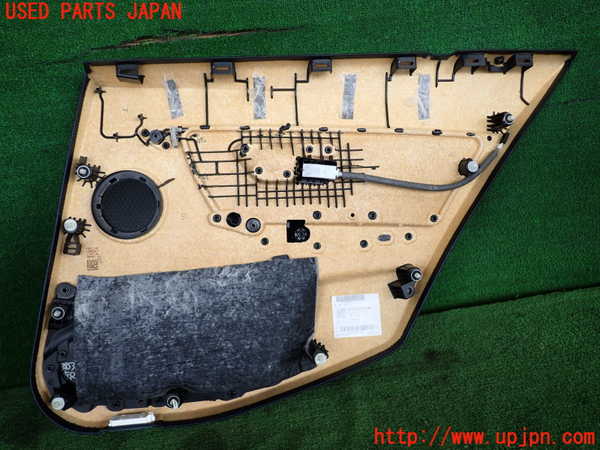 2UPJ-9238531324]BMW 328i ツーリング F31(3A20)左後ドア内張り 中古_4