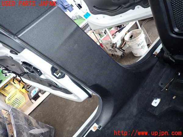 2UPJ-9238537670]BMW 328i ツーリング F31(3A20)左センターピラートリム 中古_3