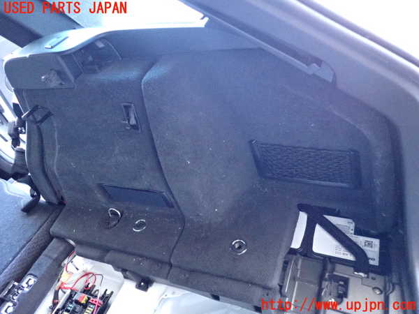 2UPJ-9238537675]BMW 328i ツーリング F31(3A20)右リアピラートリム 中古_3