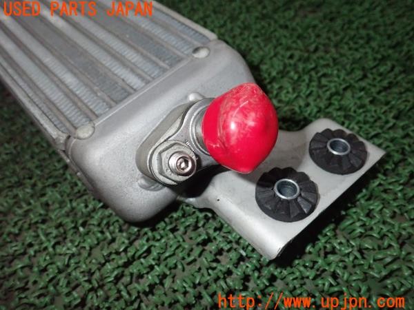3UPJ=9238540117]BMW M3 クーペ(WD40 E92)後期 純正 1721 2284075-02 エンジン オイルクーラー 中古_2