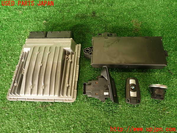2UPJ-9238546110]BMW M3 クーペ(WD40)(E92)エンジンコンピューター DME 中古_2