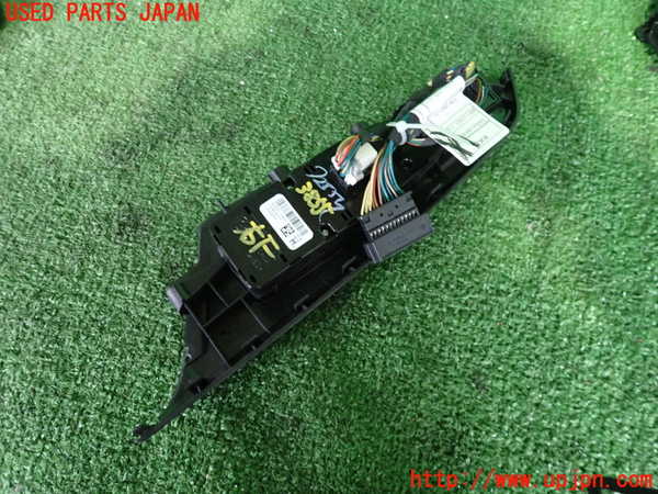 2UPJ-9238556240]BMW X3(WY20)右前パワーウィンドウスイッチ 中古 (F25)_2