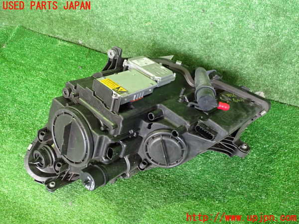 2UPJ-9238561130]ベンツ CLS550 C219(219372)右ヘッドライト HID 中古_2