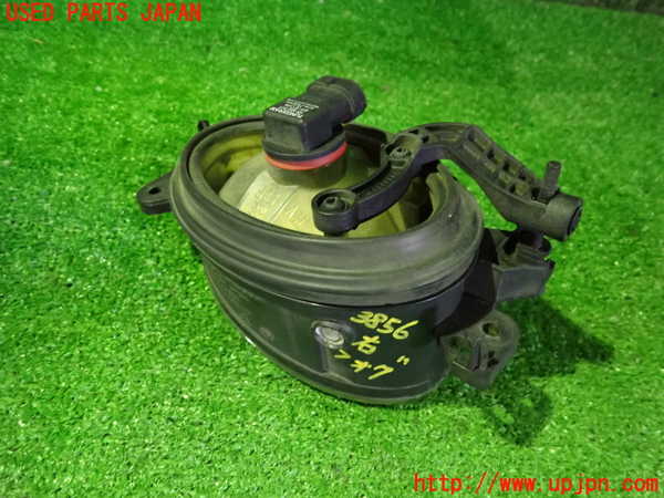 2UPJ-9238561180]ベンツ CLS550 C219(219372)右フォグ 中古_2