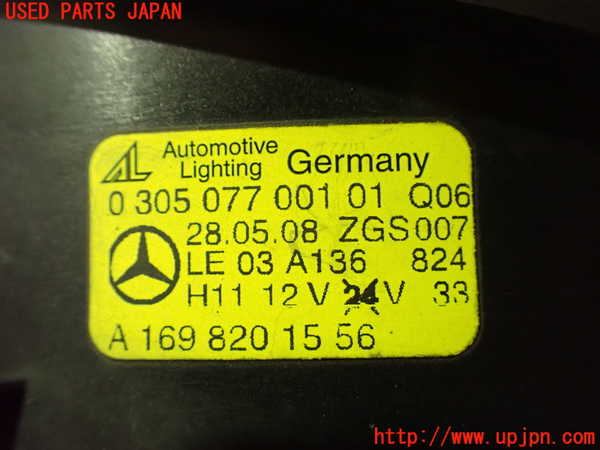 2UPJ-9238561182]ベンツ CLS550 C219(219372)左フォグ 中古_4