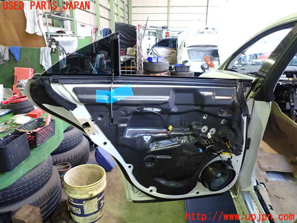 2UPJ-9238561320]ベンツ CLS550 C219(219372)左後ドア 中古 SAINT-GOBAIN SEKURIT M25100 43R-001026_3