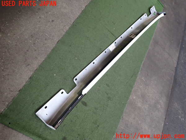 2UPJ-9238561392]ベンツ CLS550 C219(219372)左サイドステップ 中古_3