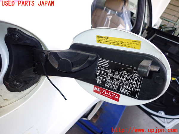 2UPJ-9238561690]ベンツ CLS550 C219(219372)フューエルリッド 中古_2