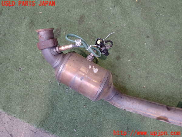 2UPJ-9238562662]ベンツ CLS550 C219(219372)触媒2 中古_2