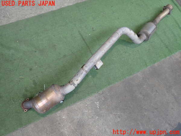 2UPJ-9238562662]ベンツ CLS550 C219(219372)触媒2 中古_4