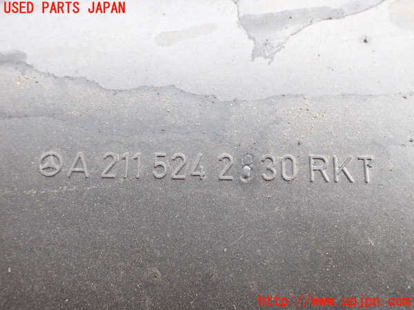 2UPJ-9238561722]ベンツ CLS550 C219(219372)アンダーカバー2 中古_3