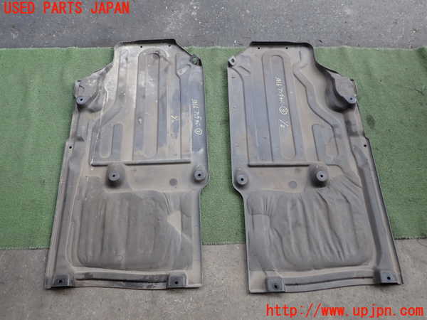 2UPJ-9238561723]ベンツ CLS550 C219(219372)アンダーカバー3 中古_2