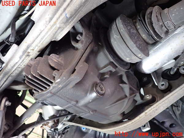 2UPJ-9238564355]ベンツ CLS550 C219(219372)リアデフ 中古_2