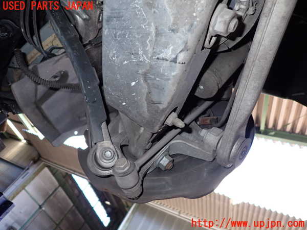 2UPJ-9238564300]ベンツ CLS550 C219(219372)右リアナックルハブ 中古_2