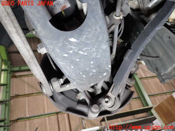 2UPJ-9238564305]ベンツ CLS550 C219(219372)左リアナックルハブ 中古_2