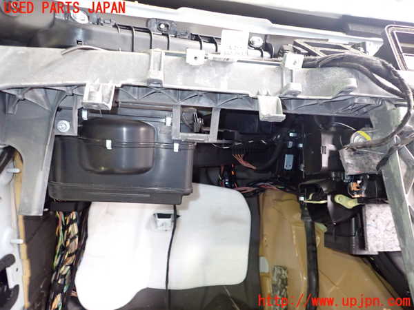 2UPJ-9238566081]ベンツ CLS550 C219(219372)エバポレーター1 中古_3