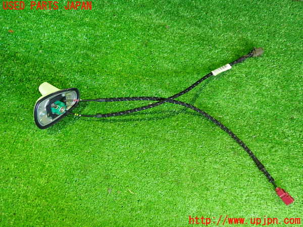 2UPJ-9238566550]ベンツ CLS550 C219(219372)アンテナ 中古_2