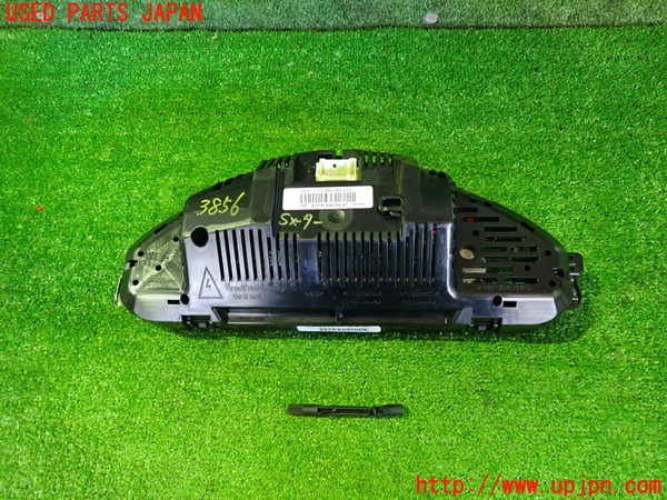 2UPJ-9238566170]ベンツ CLS550 C219(219372)スピードメーター 中古_2