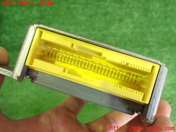 2UPJ-9238566145]ベンツ CLS550 C219(219372)エアバッグコンピューター 中古_3