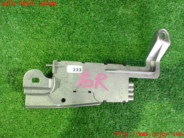 2UPJ-9238566149]ベンツ CLS550 C219(219372)コンピューター4 中古_2