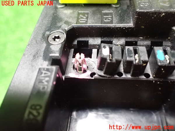 2UPJ-9238566742]ベンツ CLS550 C219(219372)ヒューズボックス2(ラゲッジ) ジャンク_5