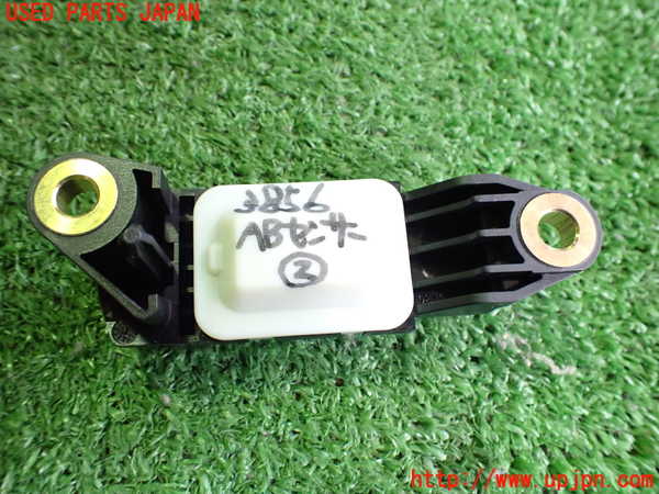 2UPJ-9238566357]ベンツ CLS550 C219(219372)エアバッグセンサー2 中古_2