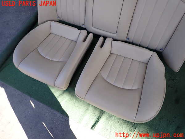 2UPJ-9238567385]ベンツ CLS550 C219(219372)リアシート 中古_2