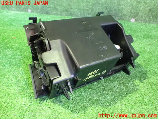 2UPJ-9238567841]ベンツ CLS550 C219(219372)小物入れ1 ジャンク_3