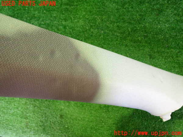 2UPJ-9238567660]ベンツ CLS550 C219(219372)左フロントピラートリム 中古_3