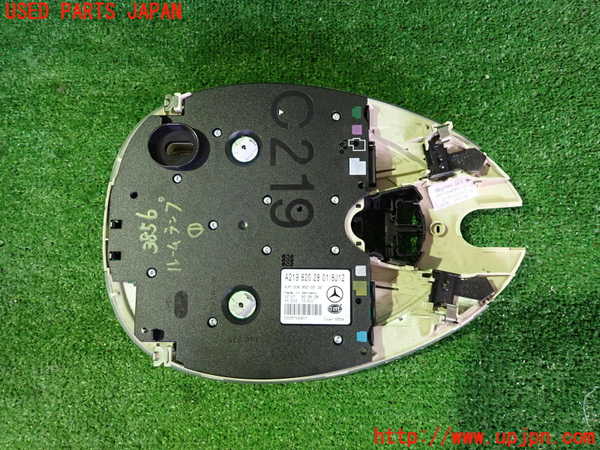 2UPJ-9238566411]ベンツ CLS550 C219(219372)ルームランプ1(1列目真中) 中古_3