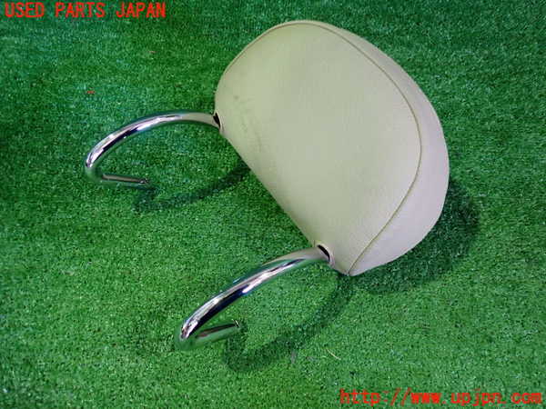 2UPJ-9238567150]ベンツ CLS550 C219(219372)右2列目ヘッドレスト ジャンク_2