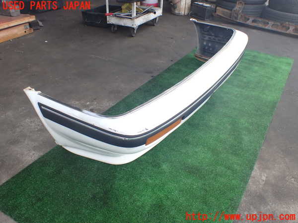 2UPJ-9238571010]クラウン 4ドア ハードトップ(MS135)フロントバンパー (ジャンク品) 中古_2