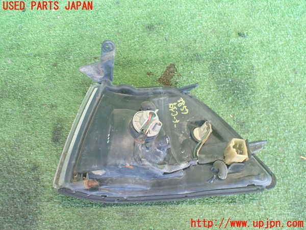 2UPJ-9238571150]クラウン 4ドア ハードトップ(MS135)右コーナーランプ 中古_4